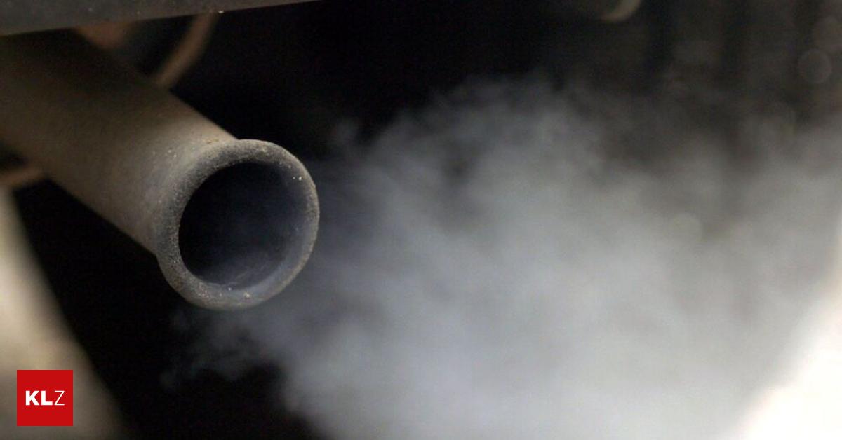 Einfache Sprache Man zahlt eine Strafe, wenn man den Motor im Still